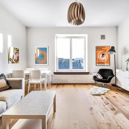 Wehost 1br Scandinavian Style Floor Apartment