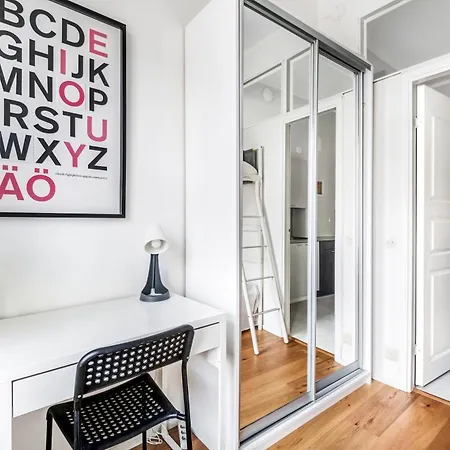 Wehost 1br Scandinavian Style Floor *