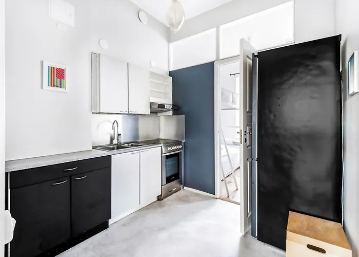 Wehost 1br Scandinavian Style Floor